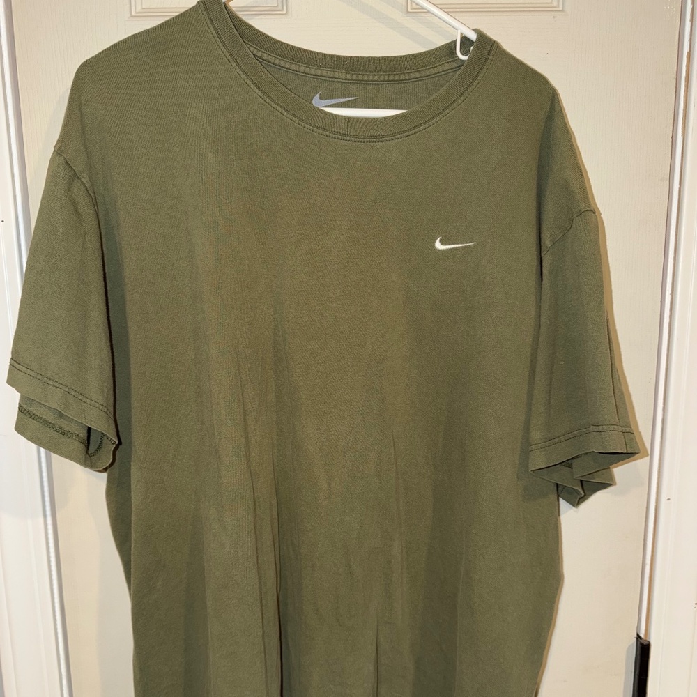 Vintage Nike Embroidered Swoosh Short Sleeve Tee Shirt Olive Green XL Cotton